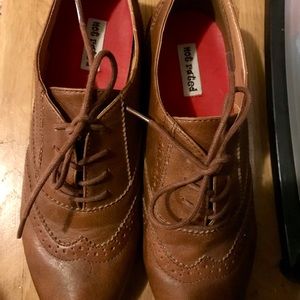 Women’s Brown Oxford Shoes
